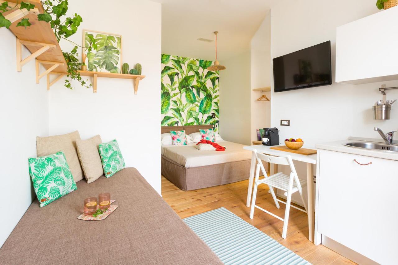 Duomo Views, Light, Jungle-Inspired Studio With Terrace Milán Exteriér fotografie