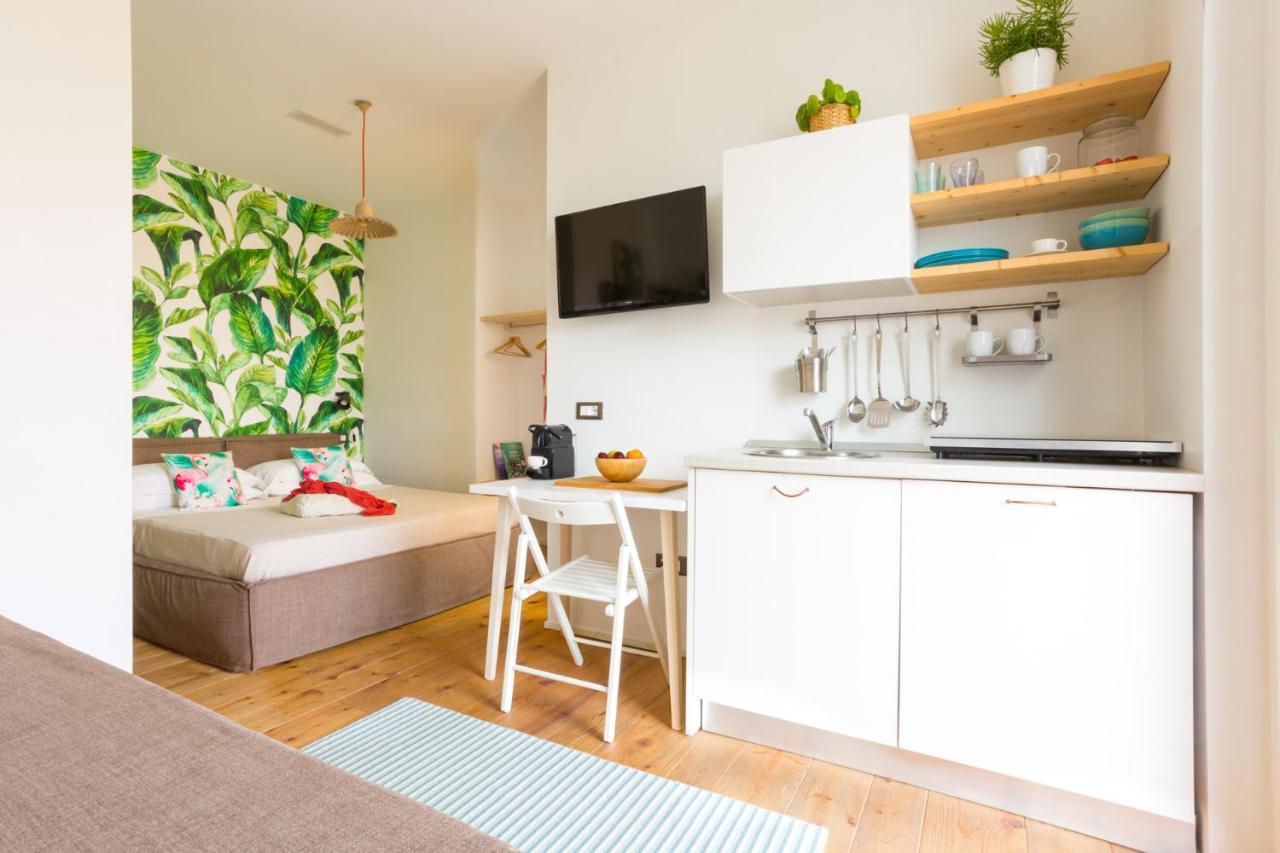 Duomo Views, Light, Jungle-Inspired Studio With Terrace Milán Exteriér fotografie