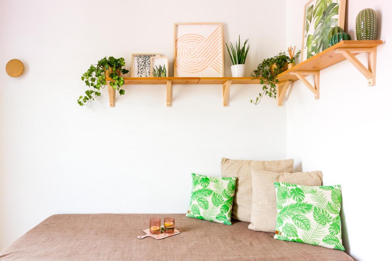 Duomo Views, Light, Jungle-Inspired Studio With Terrace Milán Exteriér fotografie